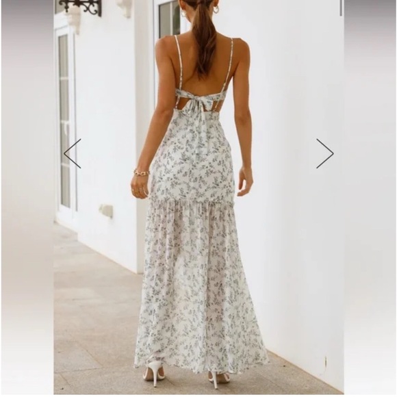 Hello Molly | Modern Ophelia White Floral Maxi‎ Dress | SZ S (4) - Picture 8 of 8